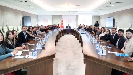 Sağlık Bakanı Prof. Dr. Kemal Memişoğlu Sağlık Muhabirleriyle Bir Araya Geldi