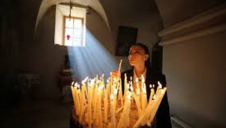 Mardin’de Tarihi Kırklar Kilisesi’nde Noel Ayini Düzenlendi