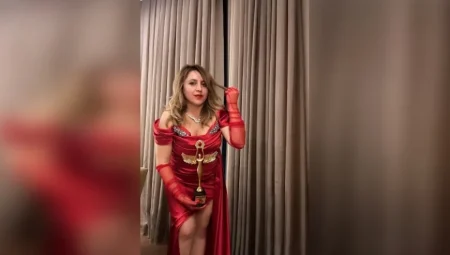 Altın Melek Ödülleri’nde Yılın En Başarılı Araştırmacı ve Yazarı Halime Kaya Seçildi