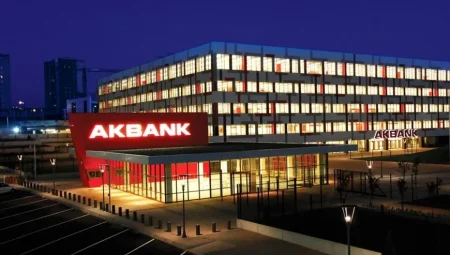 Akbank, 2025’te teknoloji yatırımlarını 315 milyon dolara çıkaracak