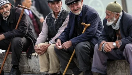 Parasal Sıkılaşma En Çok Yüksek Gelir Grubunu Vurdu: Harcamalar Azaldı