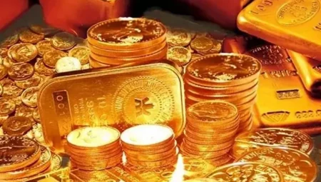 Ons altın üç ayın en sert haftalık düşüşüne yaklaşıyor