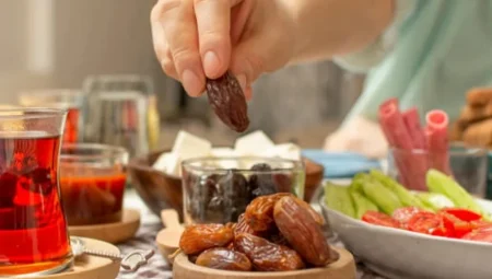 Ramazan’da sağlıklı oruç için sahuru atlamayın, beslenme uzmanları uyardı