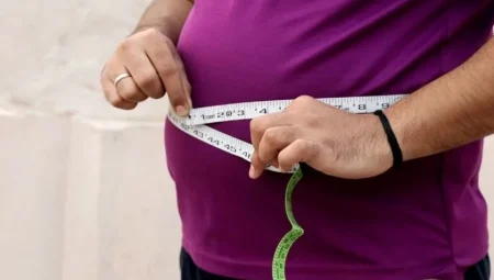 ‘Bir lokmadan bir şey olmaz’ ikramı obeziteyi artırıyor, uzmanlar uyardı