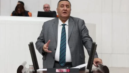 CHP’li Gürer: ‘Elektrik, doğalgaz ve internet zamları halkın sırtında ağır yük oldu’