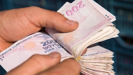 Emekli bayram ikramiyesi 4 bin TL’ye yükseltildi: Ödeme tarihleri belli oldu