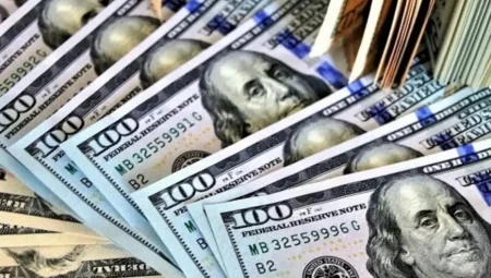 Dolar ve Euro Yeni Zirvede! Döviz Kurları 19 Mart’ta Nasıl Seyrediyor?