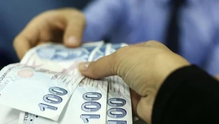 Emekliye 1.000 TL’lik bayram ikramiyesi farkı hesaplara yatırılıyor