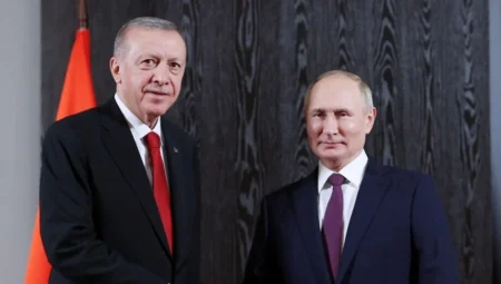 Erdoğan ile Putin telefonda görüştü: Türkiye, Rusya-Ukrayna barış sürecine ev sahipliğine hazır