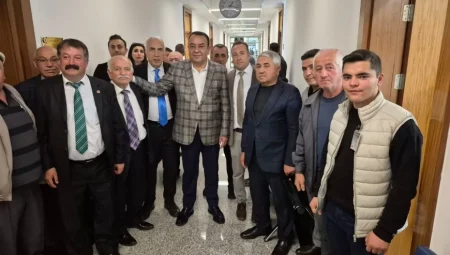 CHP’li Adnan Beker: ‘Sivil toplum ve muhtarlarla sürekli iletişim halindeyiz’