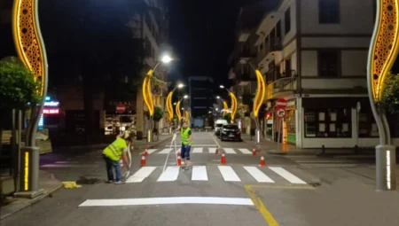 Ordu’da trafik güvenliği için yol çizgileri yenileniyor, levhalar onarılıyor