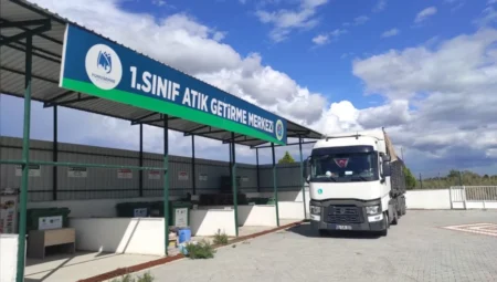 Yunusemre’de 3 bin 200 kilo atık ilaç çevreye zarar vermeden imha edildi
