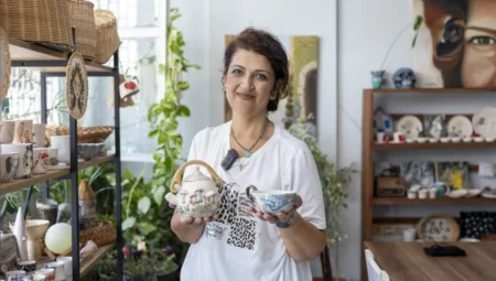 Zeycan Yırtıcı: “Büyükşehir’in üretici kadın stantlarında emeklerimizin boşa gitmediğini görüyoruz”