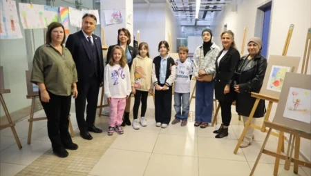 Bursa’da Dünya Kız Çocukları Günü kutlamasında eşit fırsat mesajı verildi